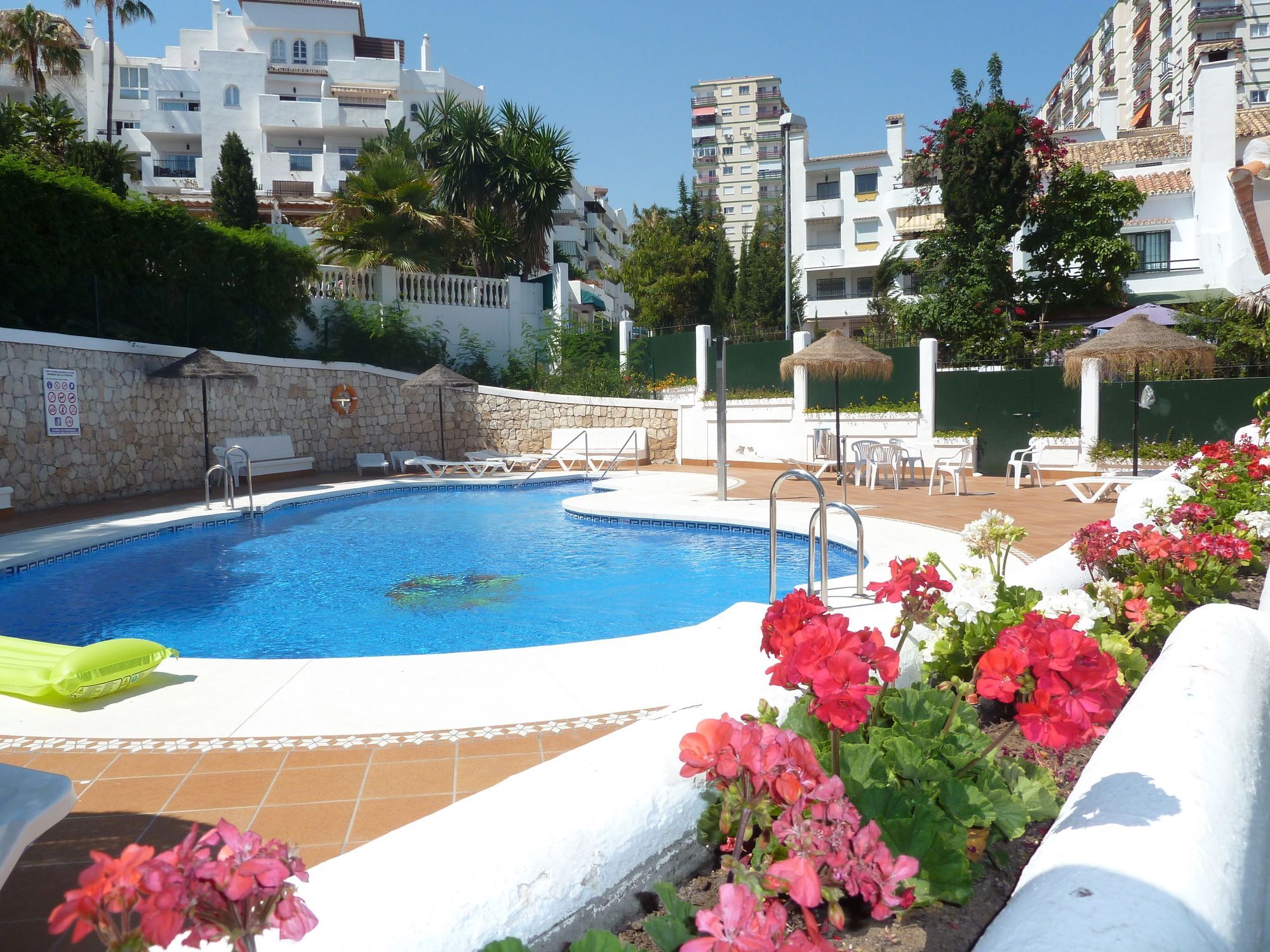 Apartamentos Pueblo Quinta Benalmádena Exteriör bild